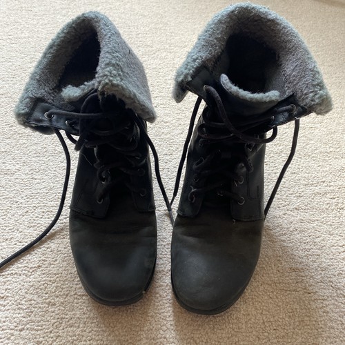 Ugg wedge boots size 5 - boots, 7.5