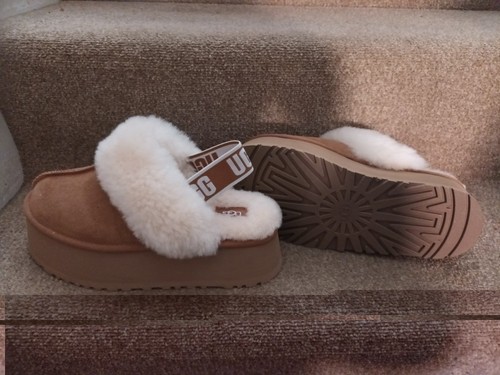Real uggs with large wedge - real,