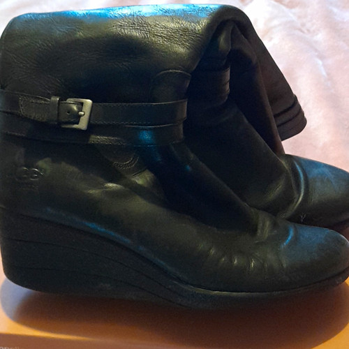 Ugg waterproof black leather - ugg,